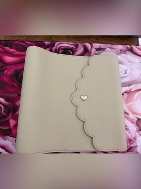 CLOUD PLANNER A5W 35MM RINGS
Succulent color